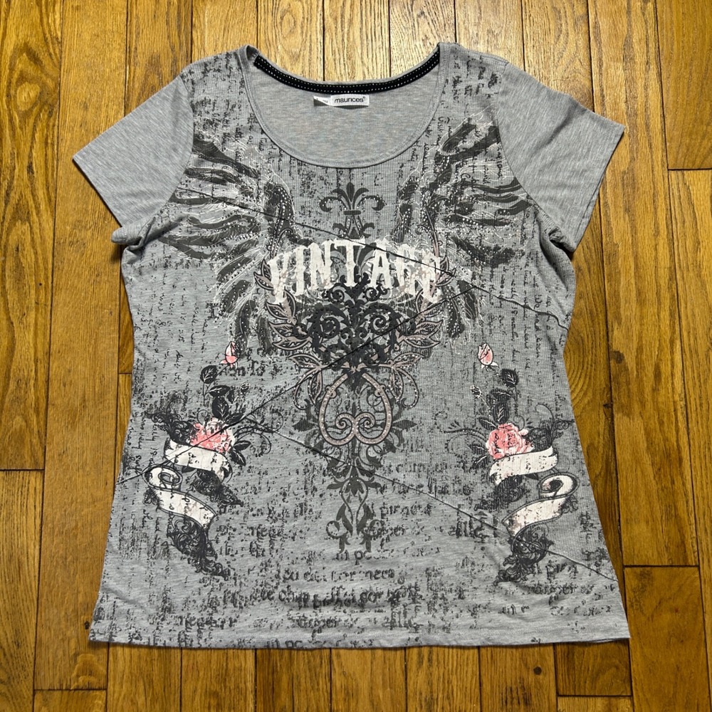 Maurices Gray Wing Rose Graphic Tee Y2K Asymmetrical Seam Ribbed Top Size 1